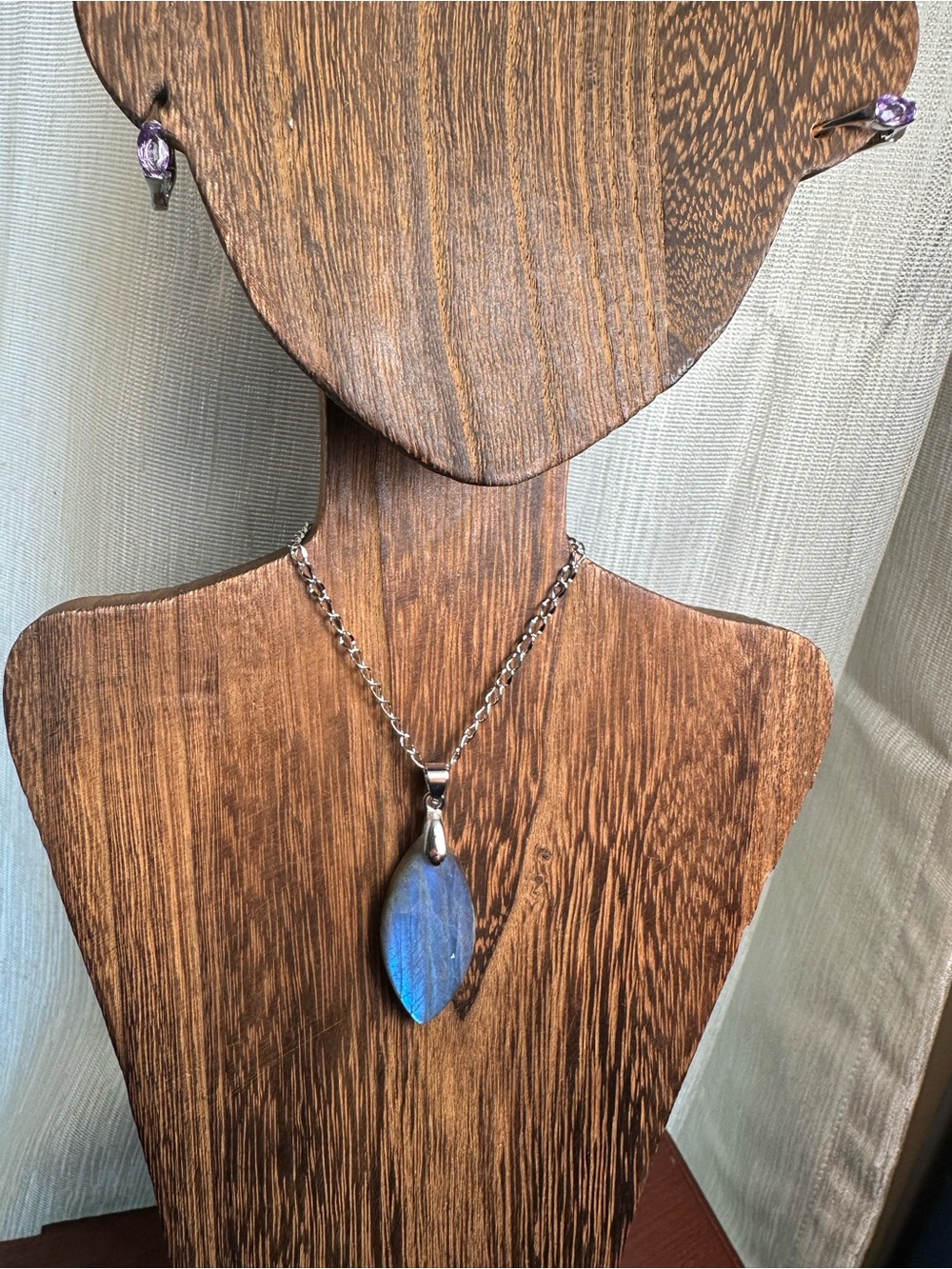 Blue Labradorite Marquise Shaped Pendant Necklace on Stainless Steel Chain - Picture 15 of 16